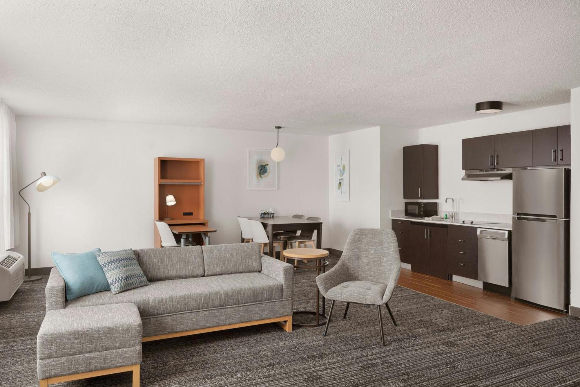 Towneplace Suites By Marriott Chicago Naperville Exterior photo